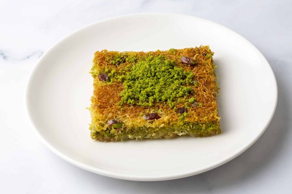 Wie gelingt ein zünftiger Obatzter nach bayerischer Art mit roten Zwiebeln und Paprika?